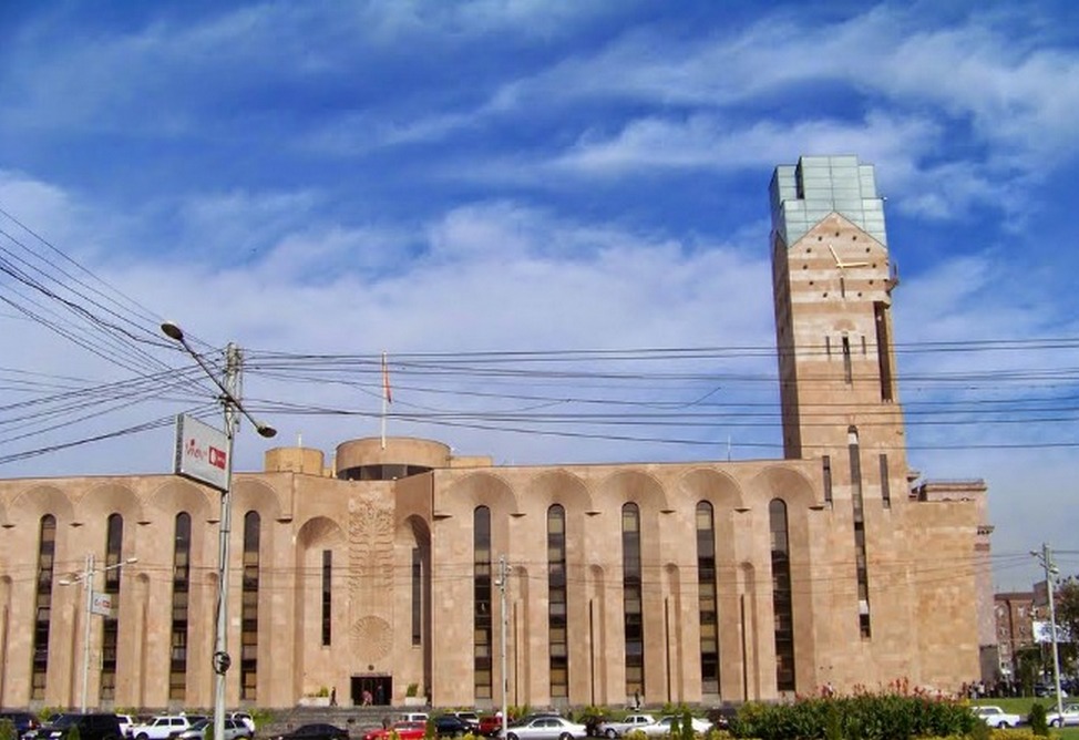  Электробусы, ремонт депо и новый лесопарк: инвестпрограмму в $200 млн. реализуют в Ереване 