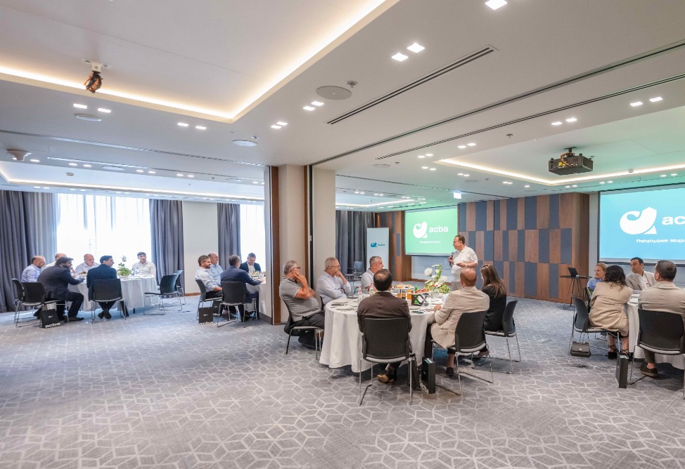 Акба банк развивает открытые и доверительные отношения с акционерами (ВИДЕО)
