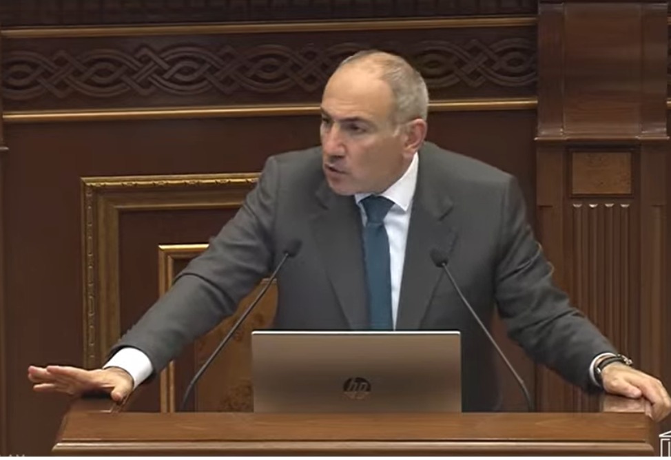 Пашинян объяснил резкий рост госдолга приобретением оружия и ковидом