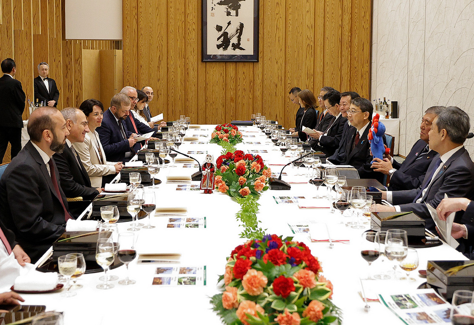Japan attaches great importance to strengthening friendly ties with Armenia: Ishiba to Pashinyan