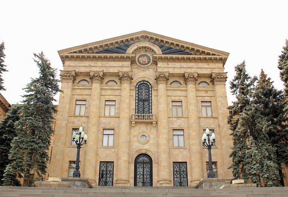 Pro-government MP accuses Russian FM of pushing Armenia towards destruction